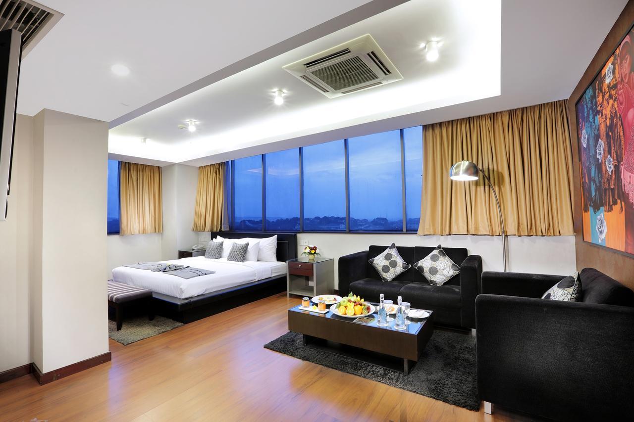 Grand Candi Hotel Semarang Kültér fotó